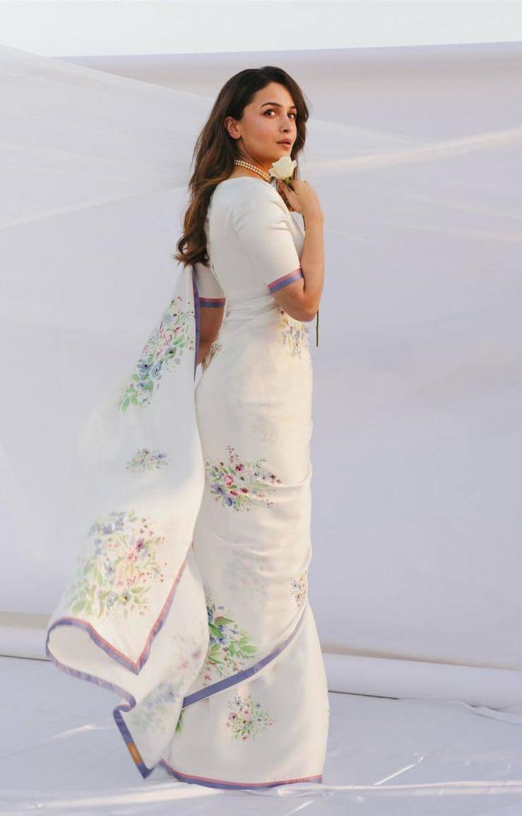 New Aliya Bhatt Premium Flower Print Saree