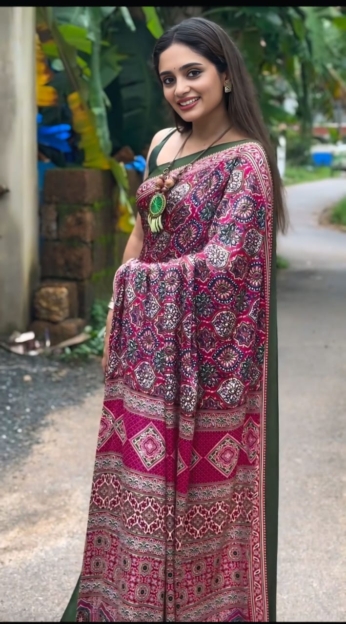 New One Minute Ready To Wear  Digital Printed Crape Silk Rani Pink-Green Saree