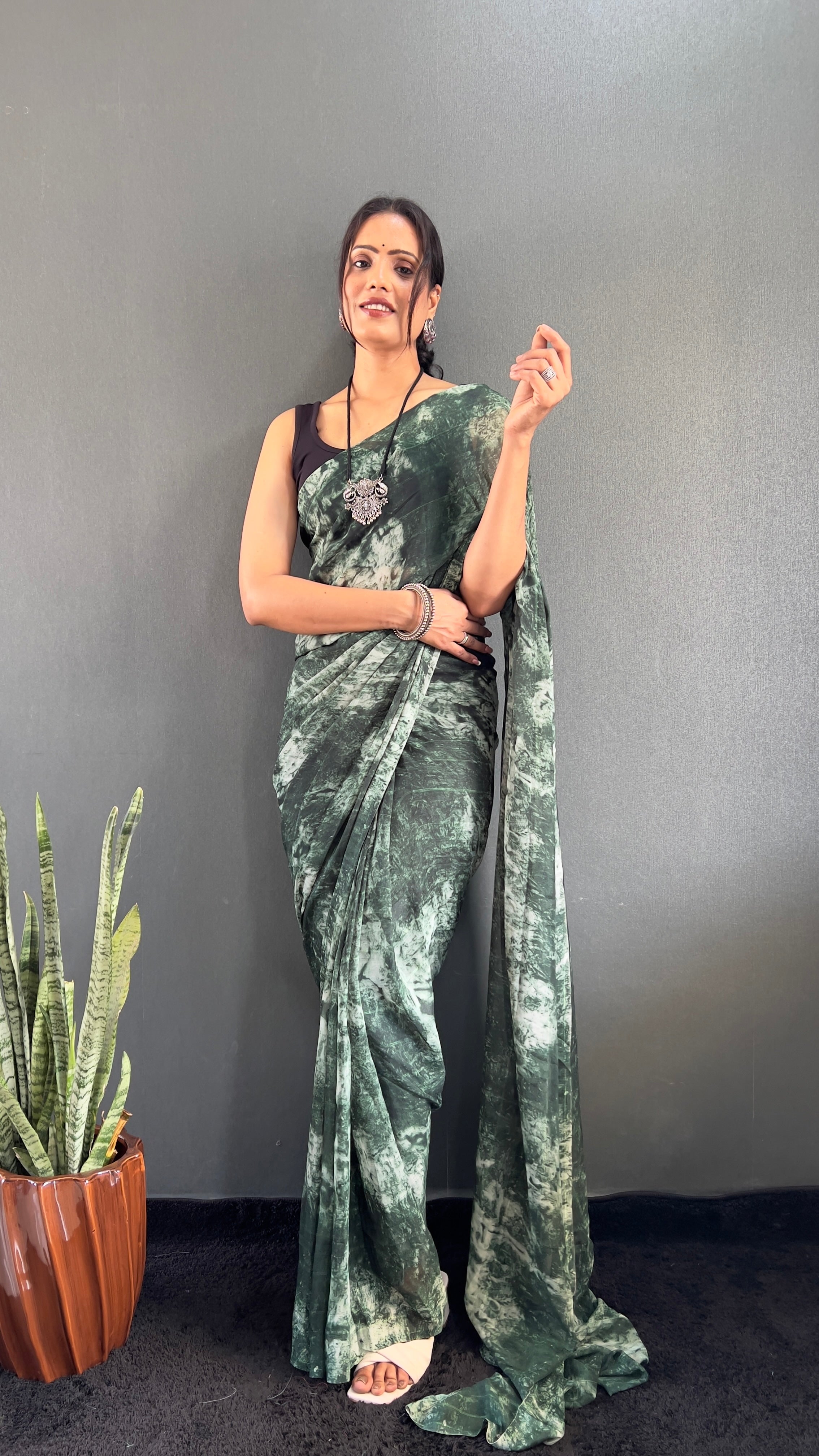 Adita One Minute Ready To Wear Green Saree With Unstiched Blouse