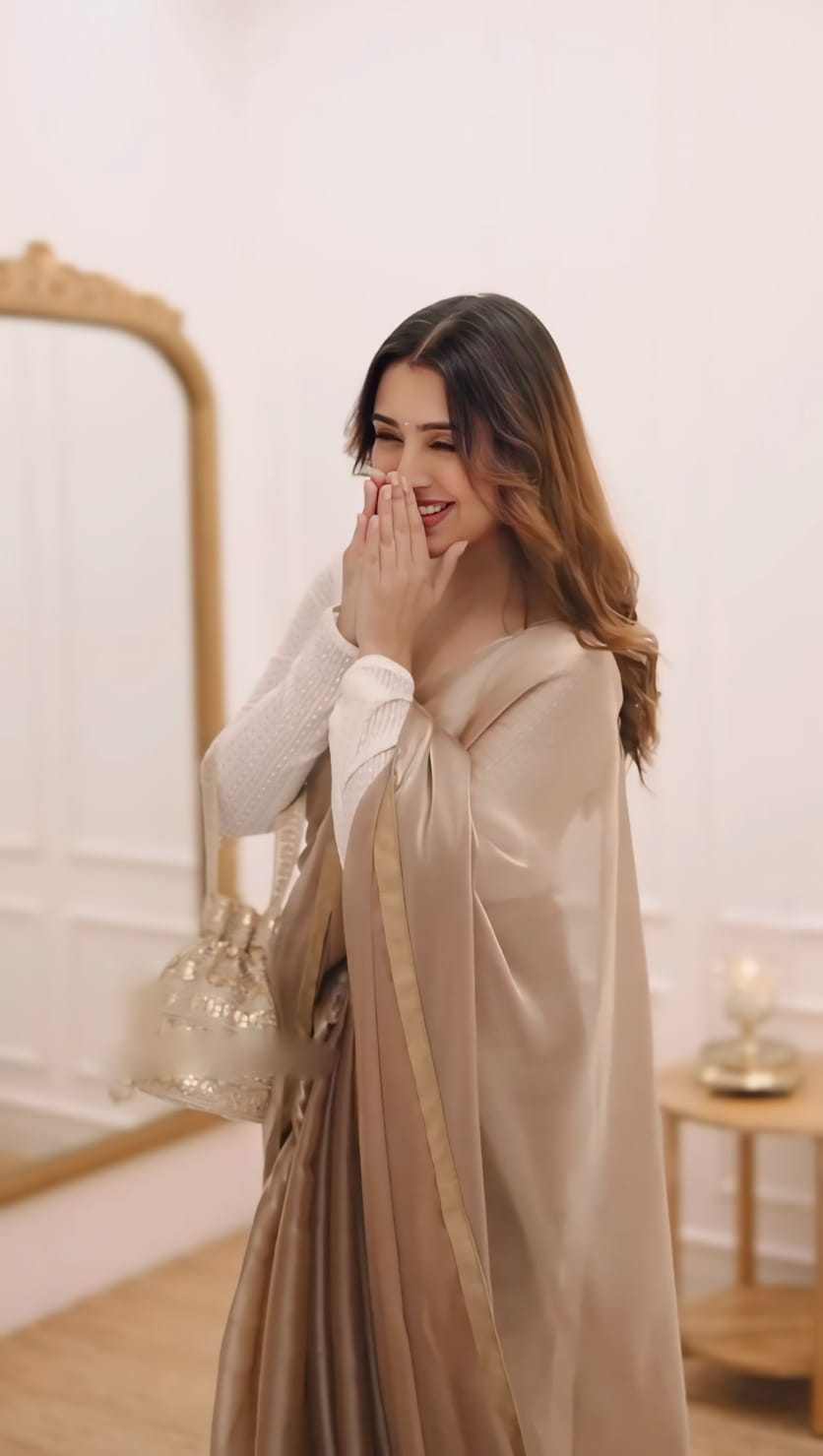 New Designer Soft Fancy Fandy Silk Two Tone Dark Cream Saree With Heavy Embroidery Work Full Sleeve Stiched Blouse