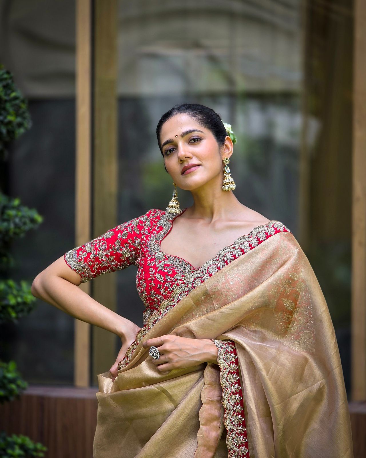 New Designer Soft Tissue Sequence And Coding Ambroidery Work Gold Saree With Sequins And Coding Embroidery Work Unstiched Blouse Piece