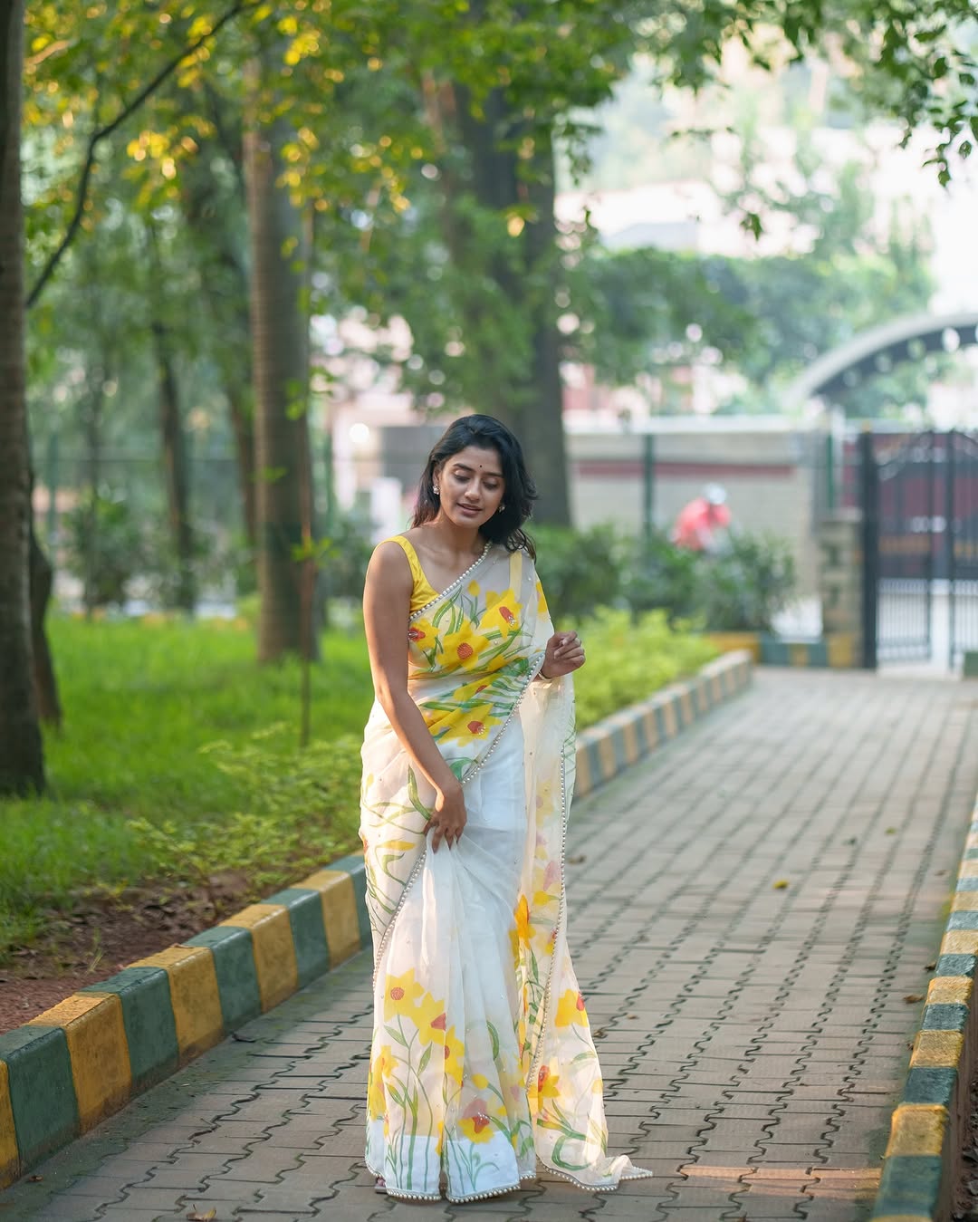 New One Minute Ready To Wear Pure Soft Organza Silk Saree With Beautiful Cutdana and Moti Handwork With Stiched Blouse