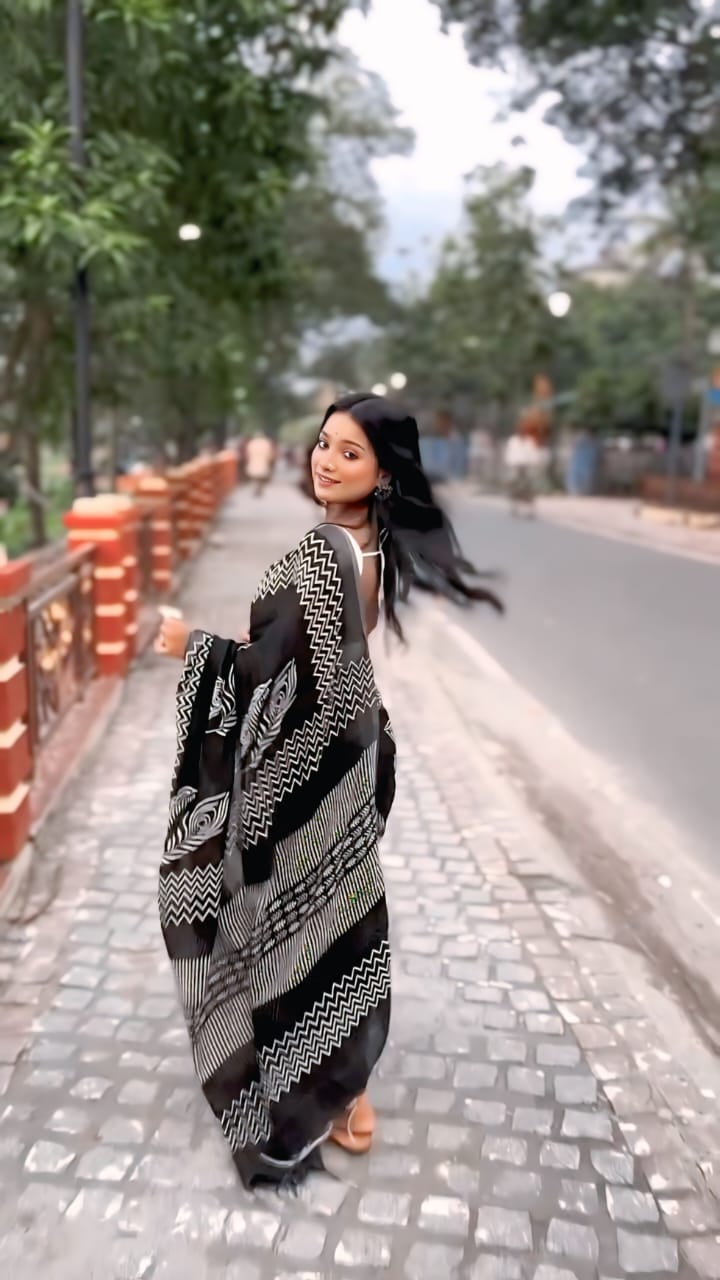 New One Minute Ready To Wear  Pure Soft Linen Silk Digital Printed Black Saree With Same Model Unstiched Blouse