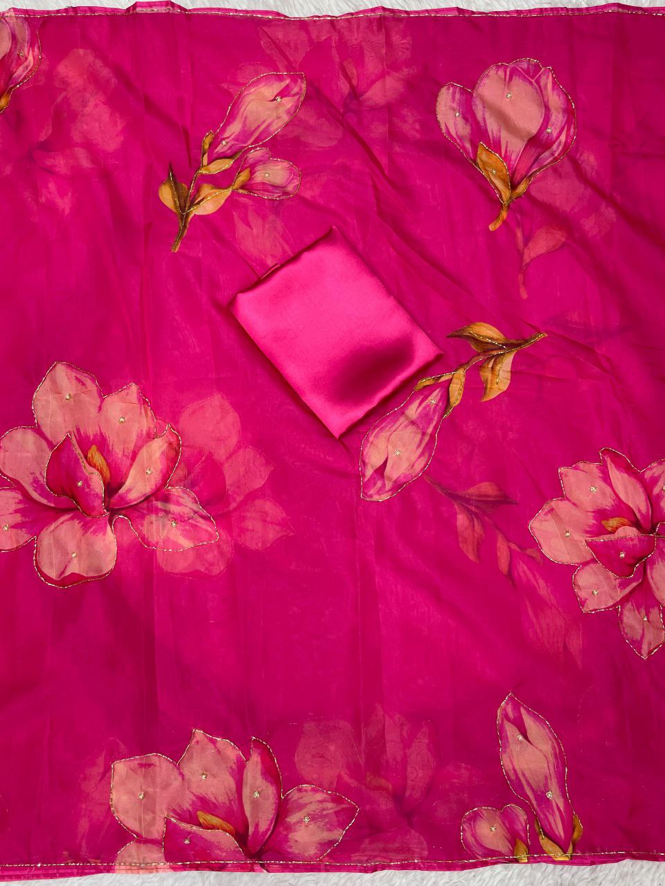 New Designer Floral Printed Tebby Organza Pink Saree