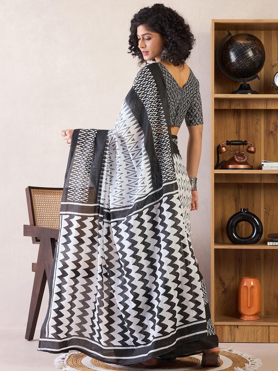 New One Minute Ready To Wear  Pure Soft Mul Cotton Silk zigzag Design Black Saree With Pocket Along With Same Model Digital printed Unstiched Blouse Piece