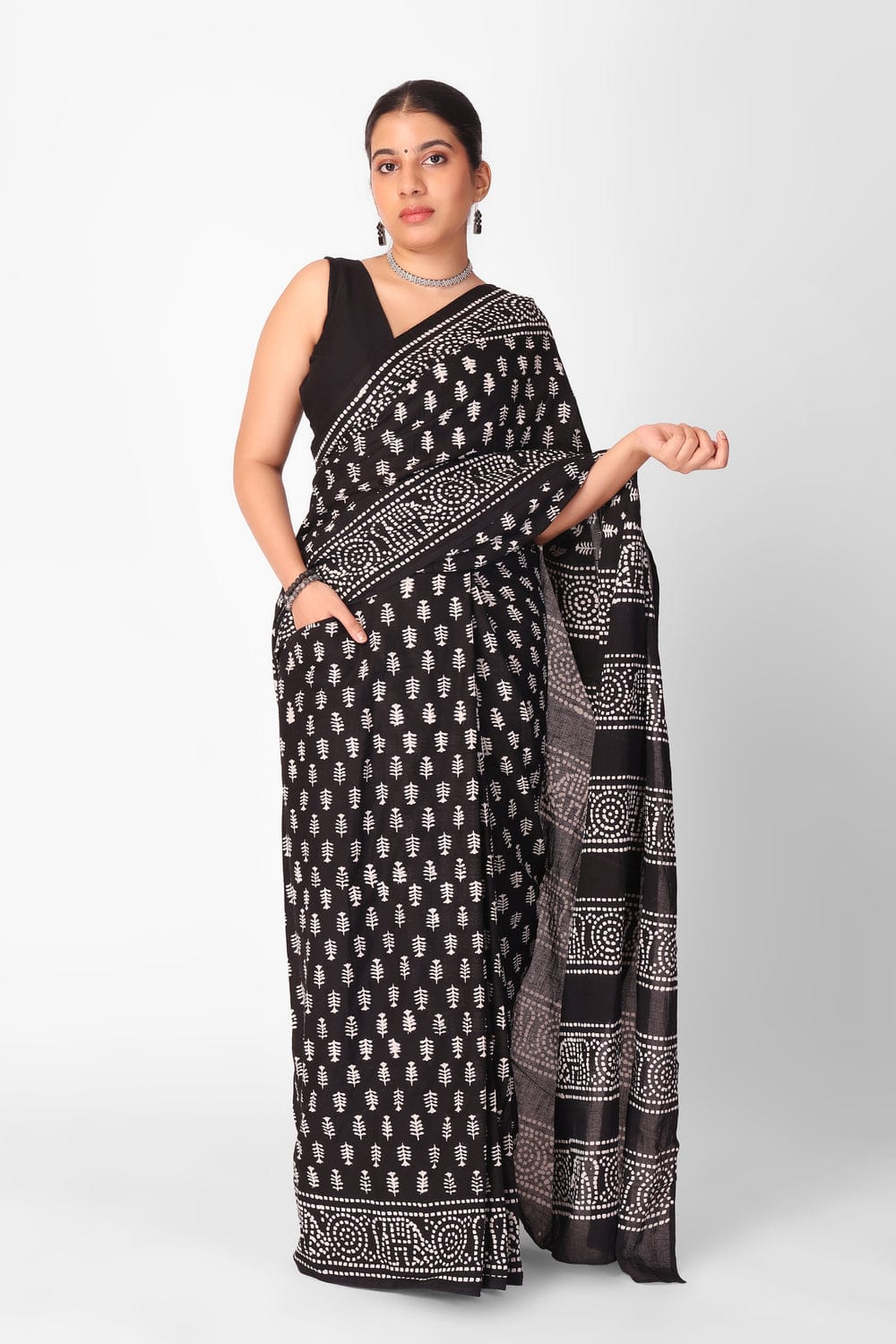 New One Minute Ready To Wear  Pure Soft Mul Cotton Silk Black Saree With  Pocket Along With Running Unstiched Blouse Piece