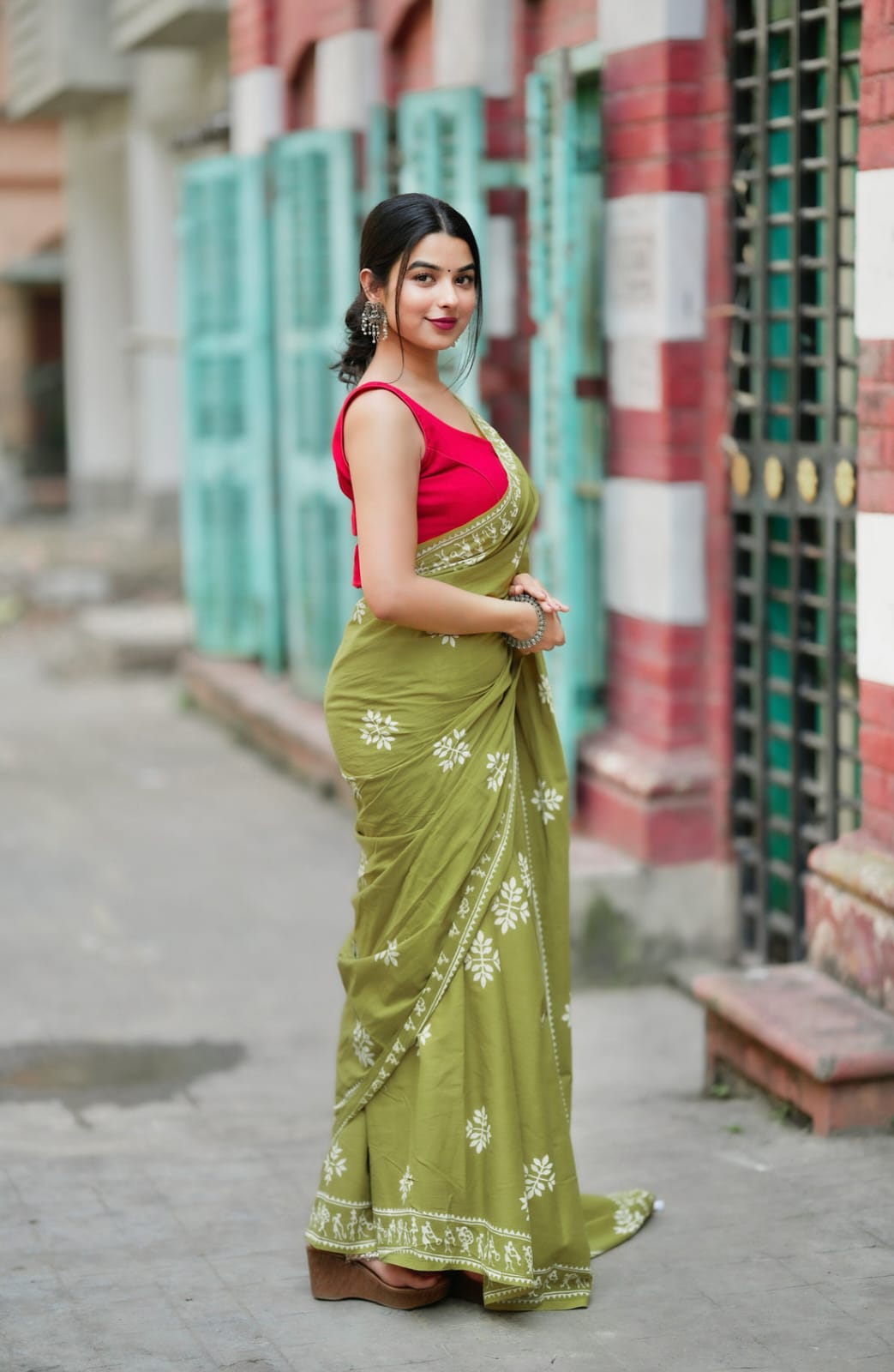 New One Minute Ready To Wear  Pure Soft Mul Cotton Silk Parrot Green Saree With  Pocket Along With Running Unstiched Blouse Piece