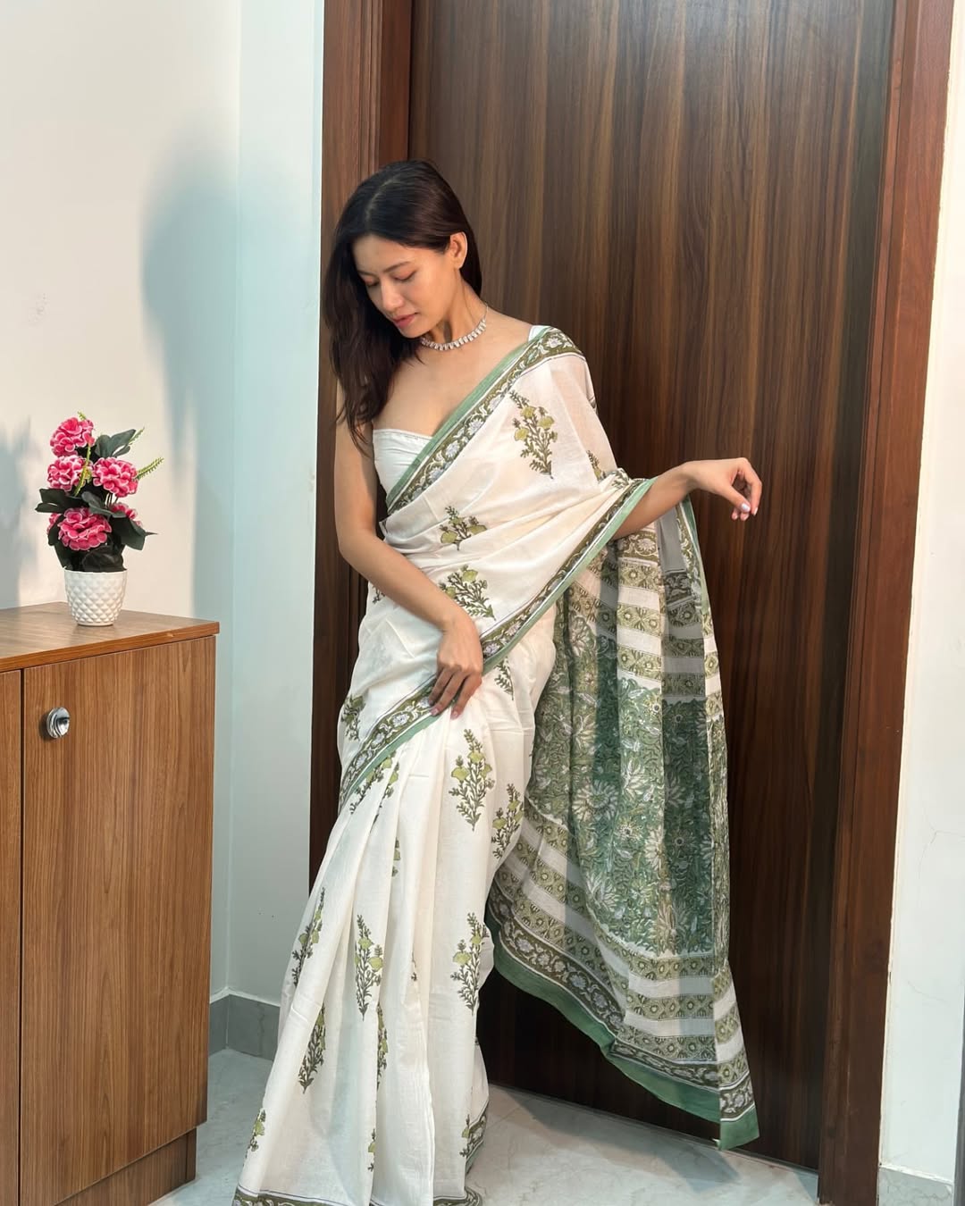 New One Minute Ready To Wear Pure Soft Mul Cotton Silk White Saree With  Pocket