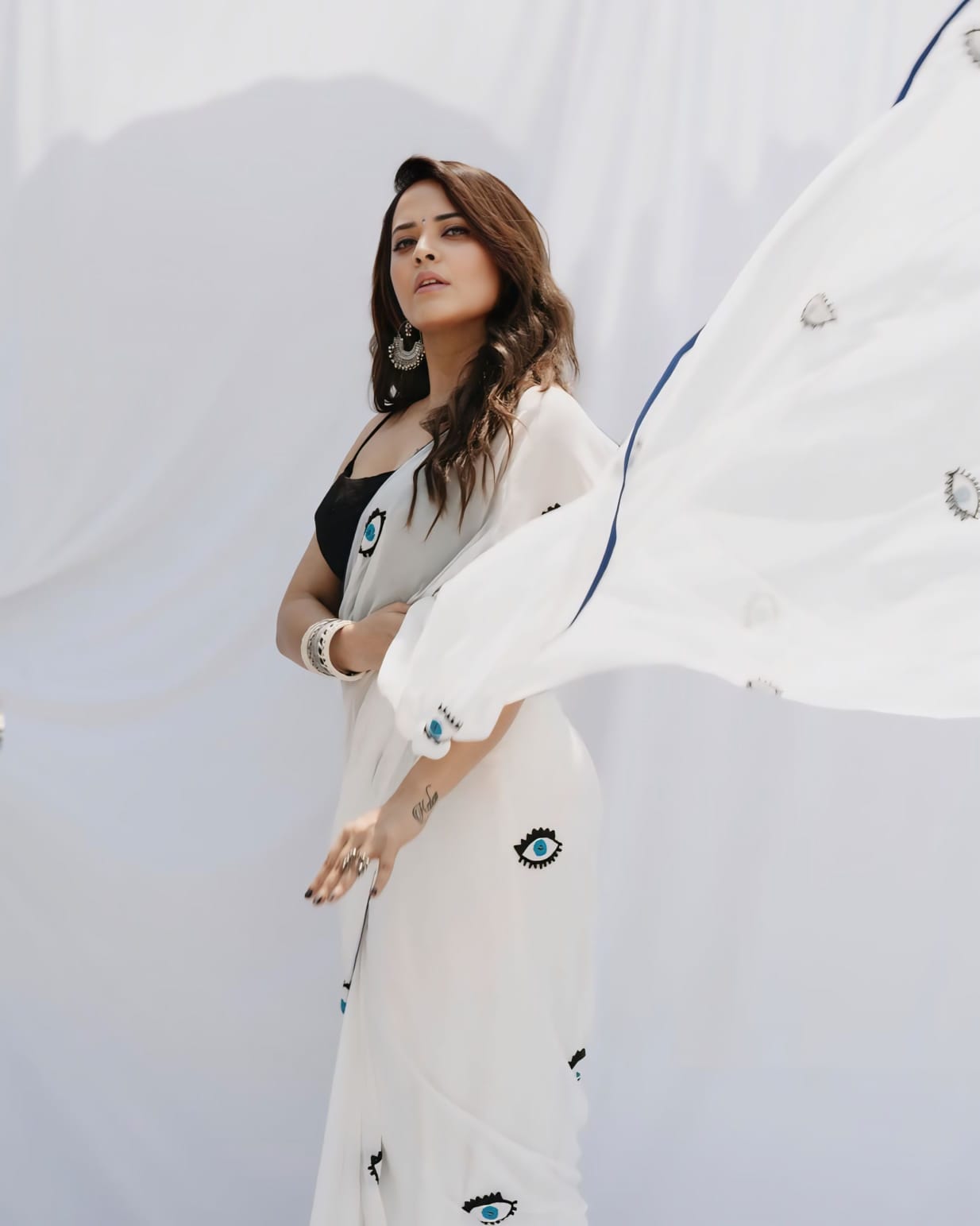 New One Minute Ready To Wear Pure Georgette Silk White Saree With Full Body Eye Design With Same Model Black Unstiched Blouse Piece