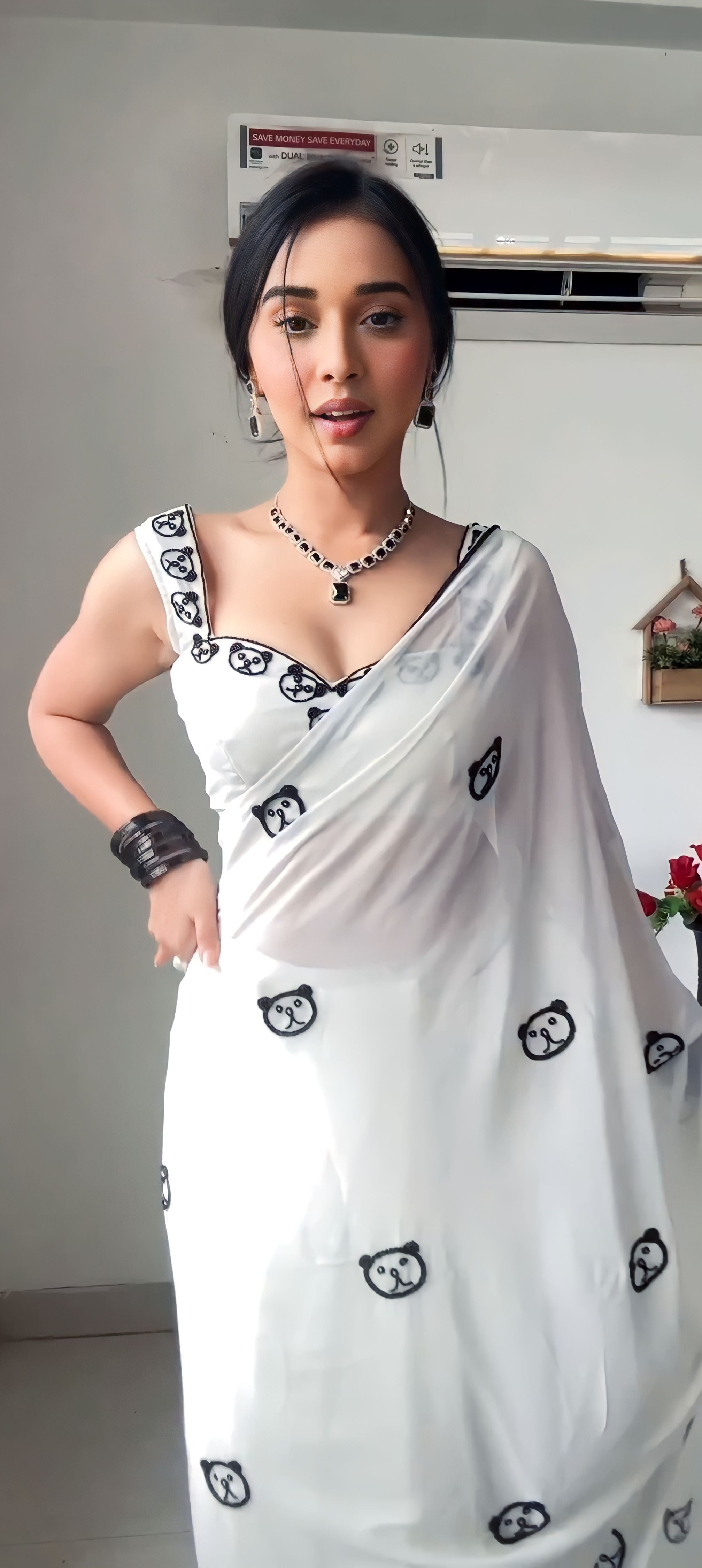 New One Minute Ready Wear Bear Printed White Georgette Saree