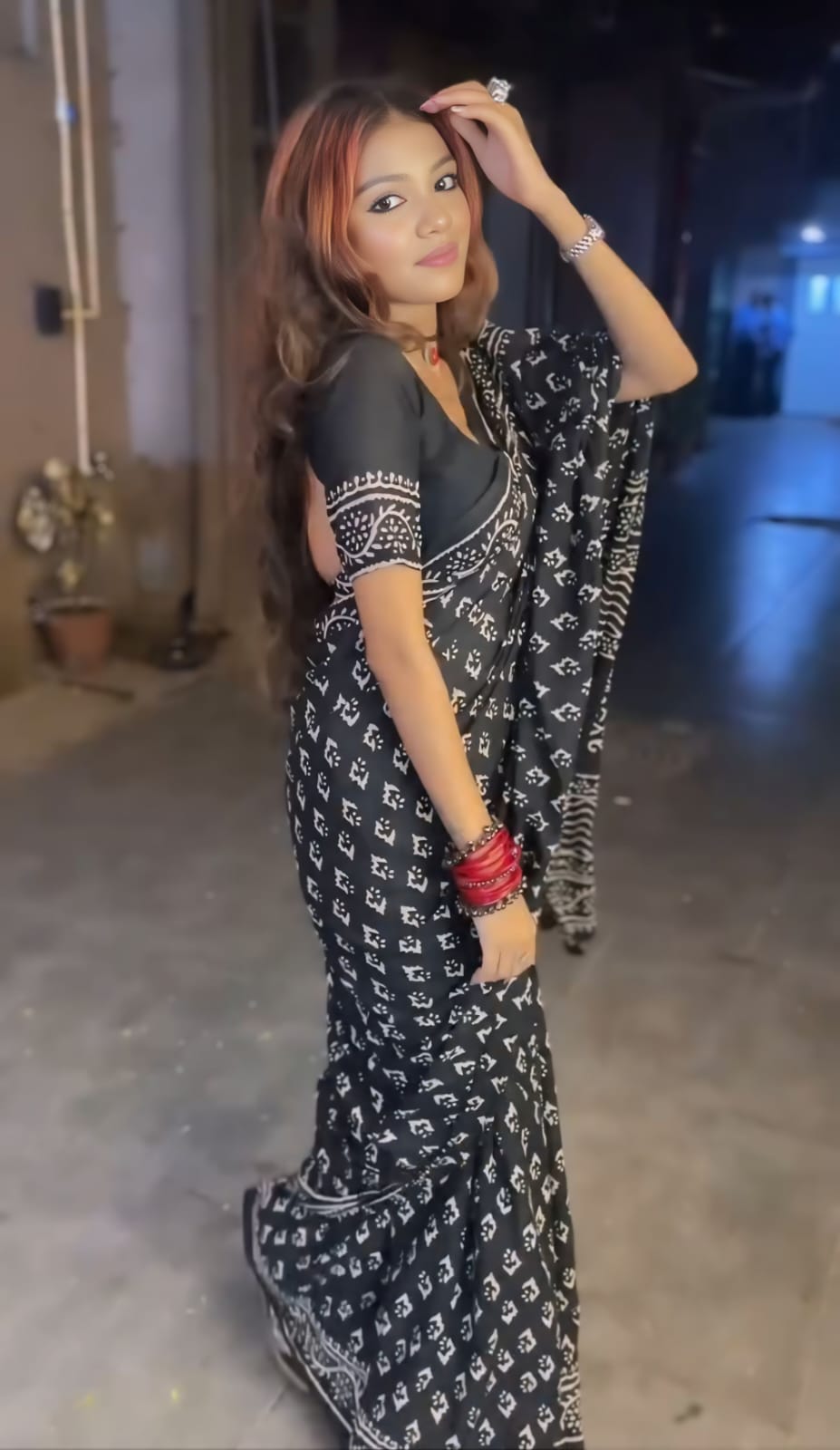 New One Minute Ready To Wear Pure Soft Linen Silk Black Saree With Unstiched Blouse