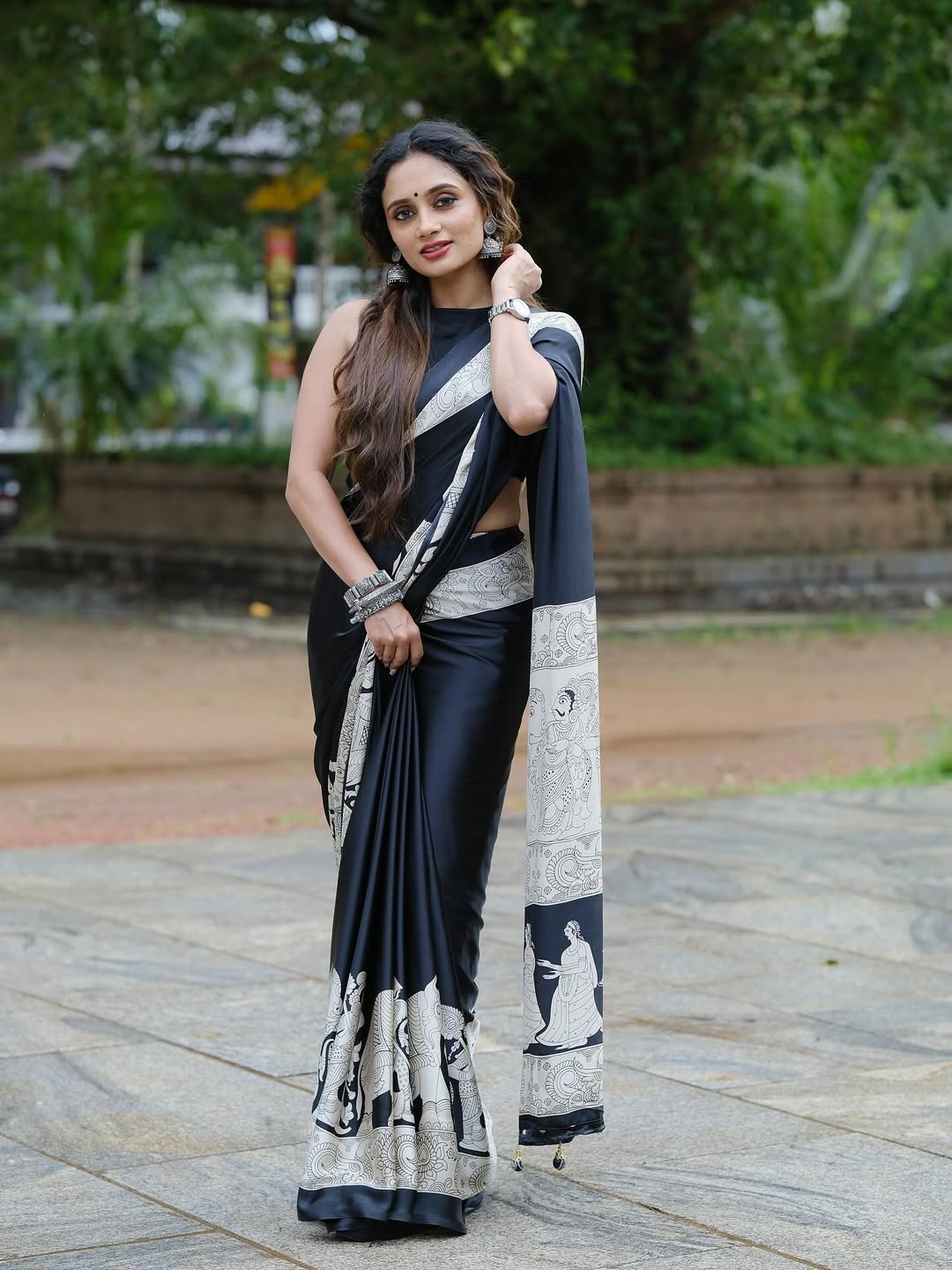 New One Minute Ready To Wear Elephant Digital Printed Crape Silk Cream-Black Saree