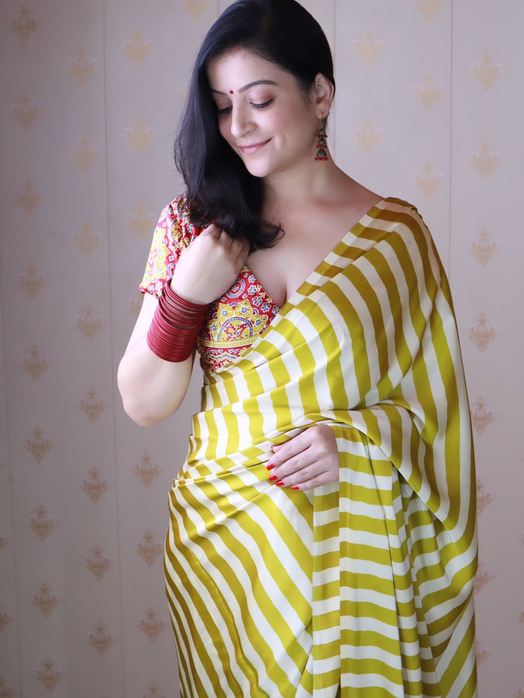 New One Minute Ready To Wear Digital Printed Crape Silk Yellow-White Saree