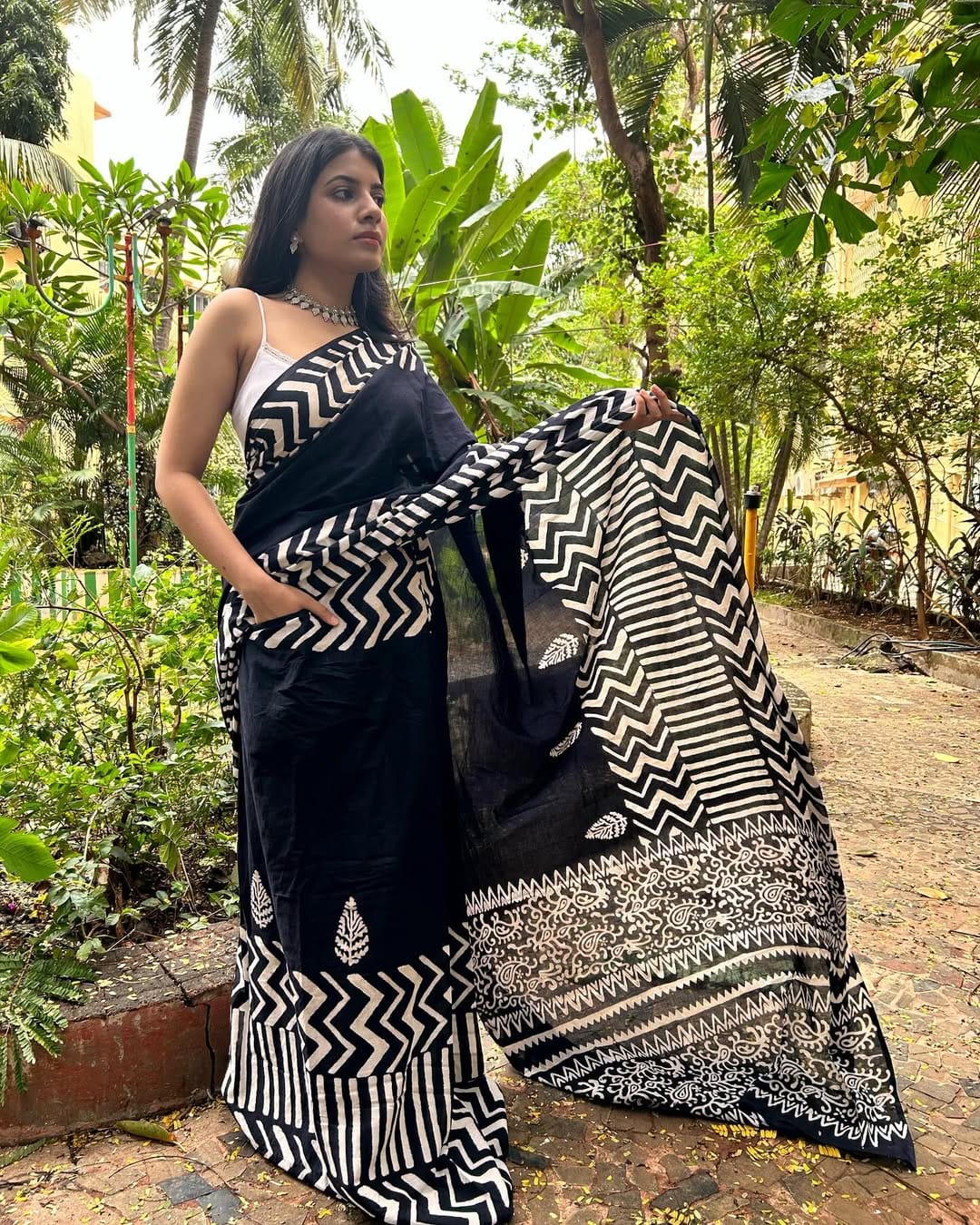 New One Minute Ready To Wear  Pure Soft Mul Cotton Silk Saree With  Pocket Along With Running Unstiched Blouse Piece