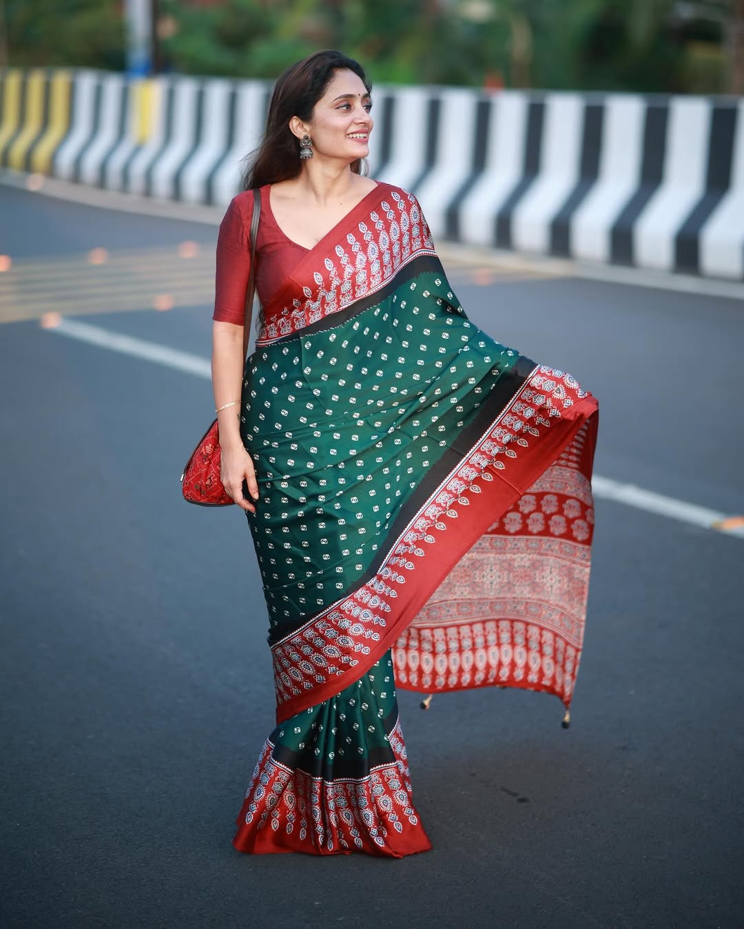 New One Minute Ready To Wear Digital Printed Crape Silk Green-Red Saree