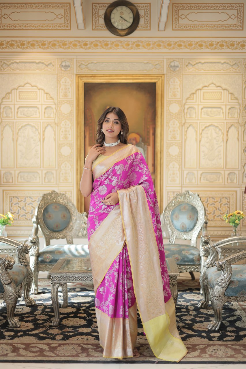 PREMIUM DESIGNER ZARI WEAVING KANJIVARAM SILK SAREE WITH FLOWER DESIGN - FUCHSIA PINK