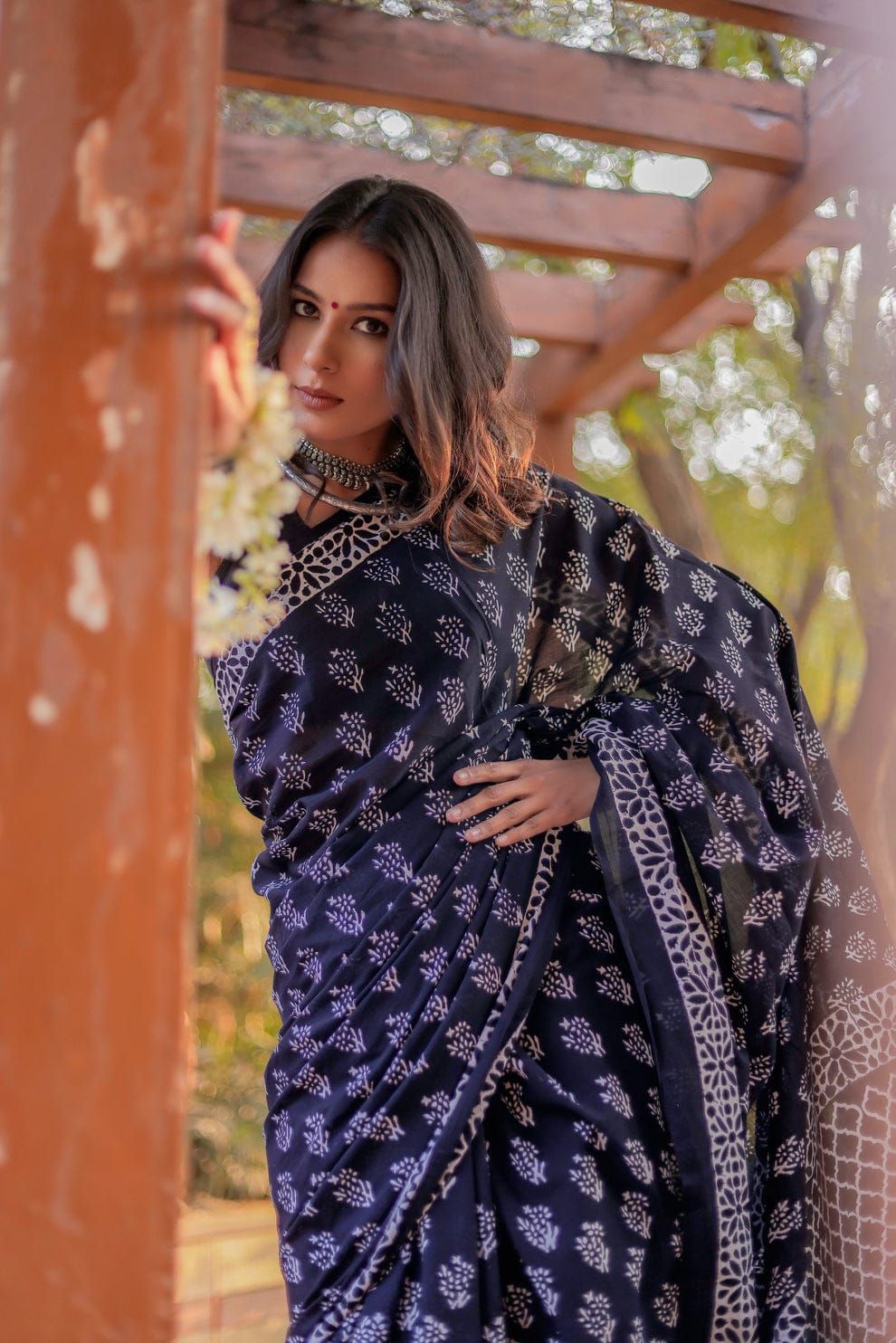 New One Minute Ready To Wear  Pure Soft Linen Silk Digital Printed Balck Saree With Same Model Unstiched Blouse