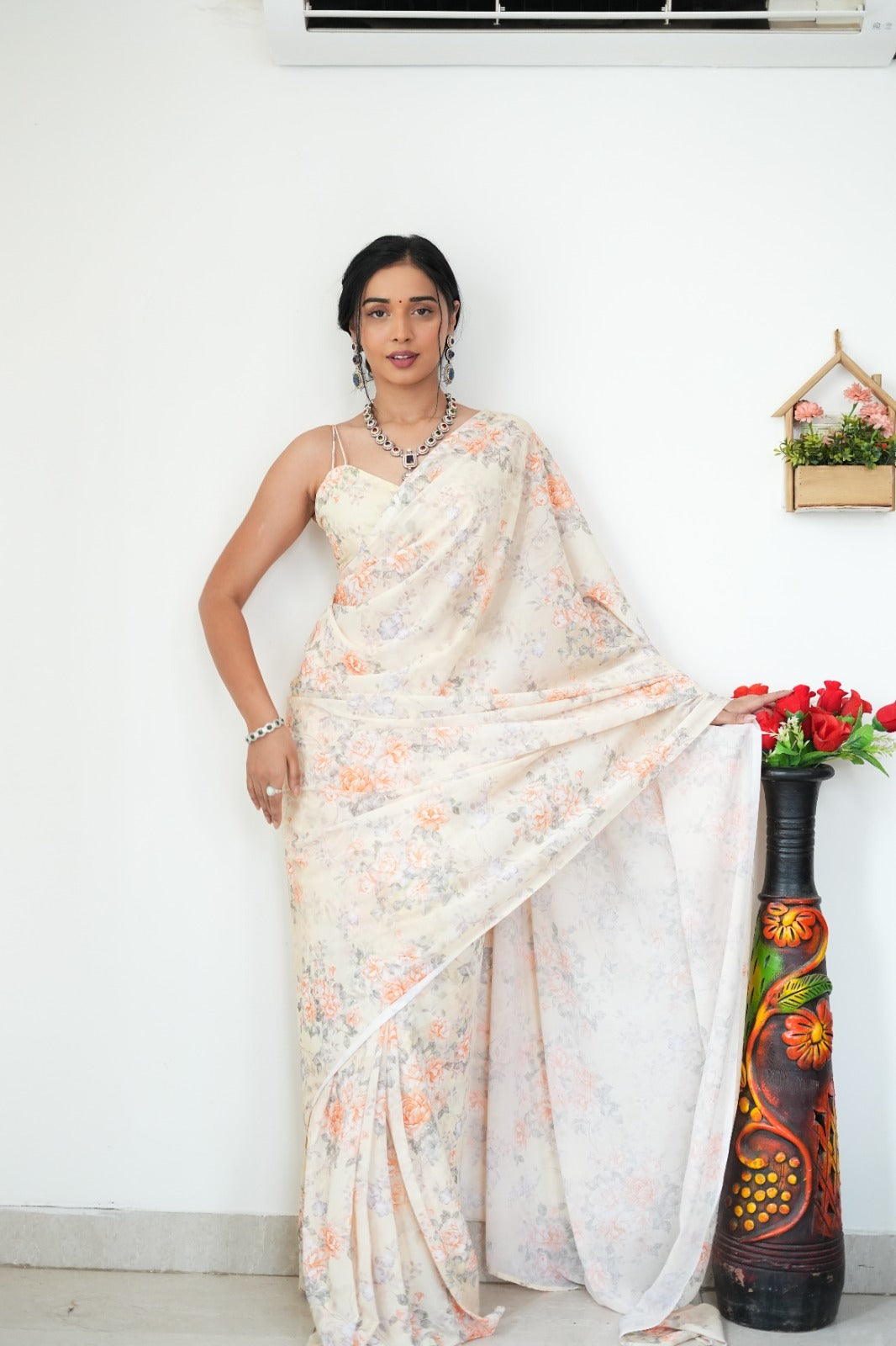 New One Minute Ready To Wear  Pure Soft Georgette Silk Multi Flower Design Cream Saree Along With Same Colour Unstiched Blouse Piece