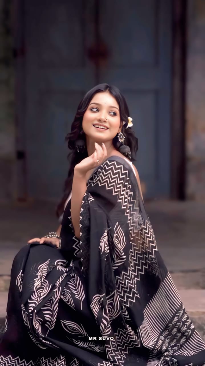 New One Minute Ready To Wear  Pure Soft Linen Silk Digital Printed Black Saree With Same Model Unstiched Blouse