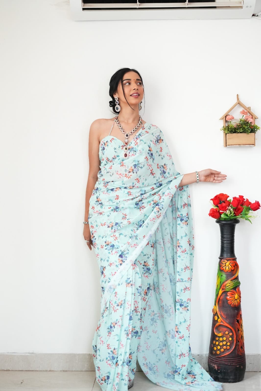 New One Minute Ready To Wear  Pure Soft Georgette Silk Multi Flower Design Pastel Green Saree Along With Same Colour Unstiched Blouse Piece