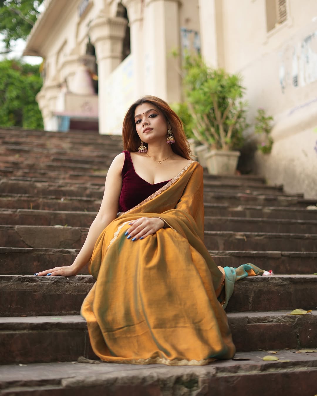 New Designer Soft Fancy Fandy Silk Two Tone Saree With Beautiful Handworked Lace Border