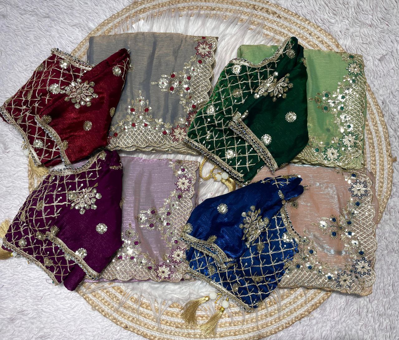 New Designer Fendy Chiffon Two Tone Saree - Pink