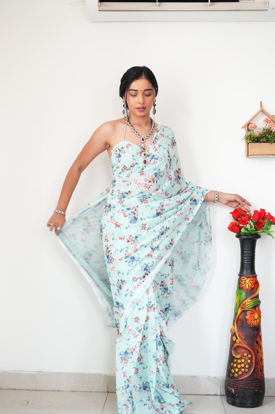 New One Minute Ready To Wear  Pure Soft Georgette Silk Multi Flower Design Pastel Green Saree Along With Same Colour Unstiched Blouse Piece