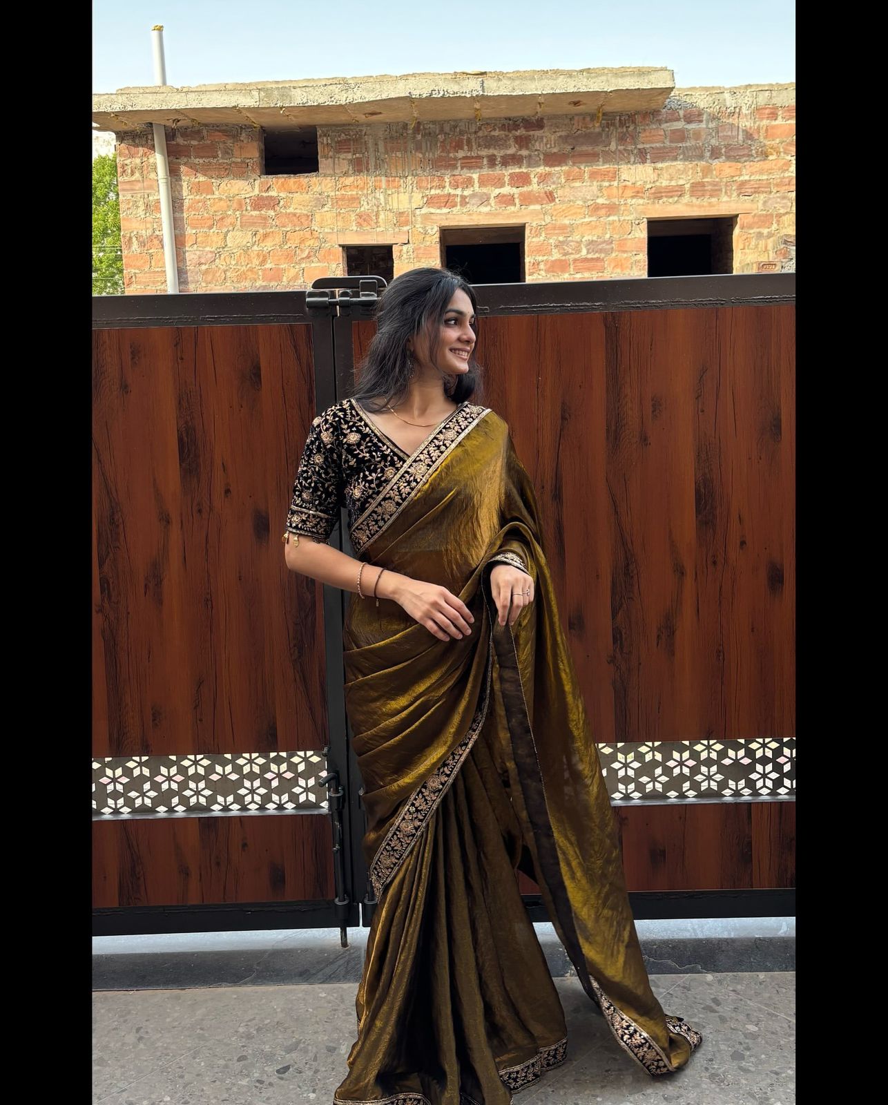 New Designer Space Silk Saree With Sequines and Zari Embroidery Work Lace Border Along With Viscous Velvet Full Stiched Blouse