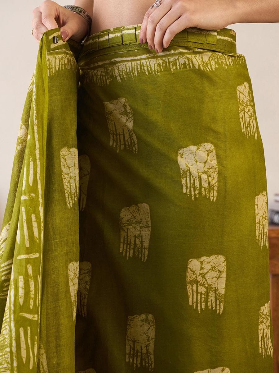 New One Minute Ready To Wear  Pure Soft Mul Cotton Silk Parrot Green Saree With  Pocket Along With Running Unstiched Blouse Piece
