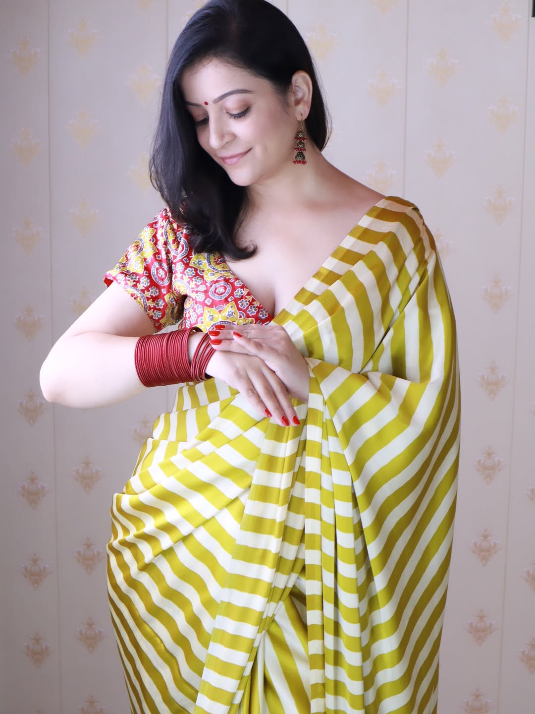 New One Minute Ready To Wear Digital Printed Crape Silk Yellow-White Saree