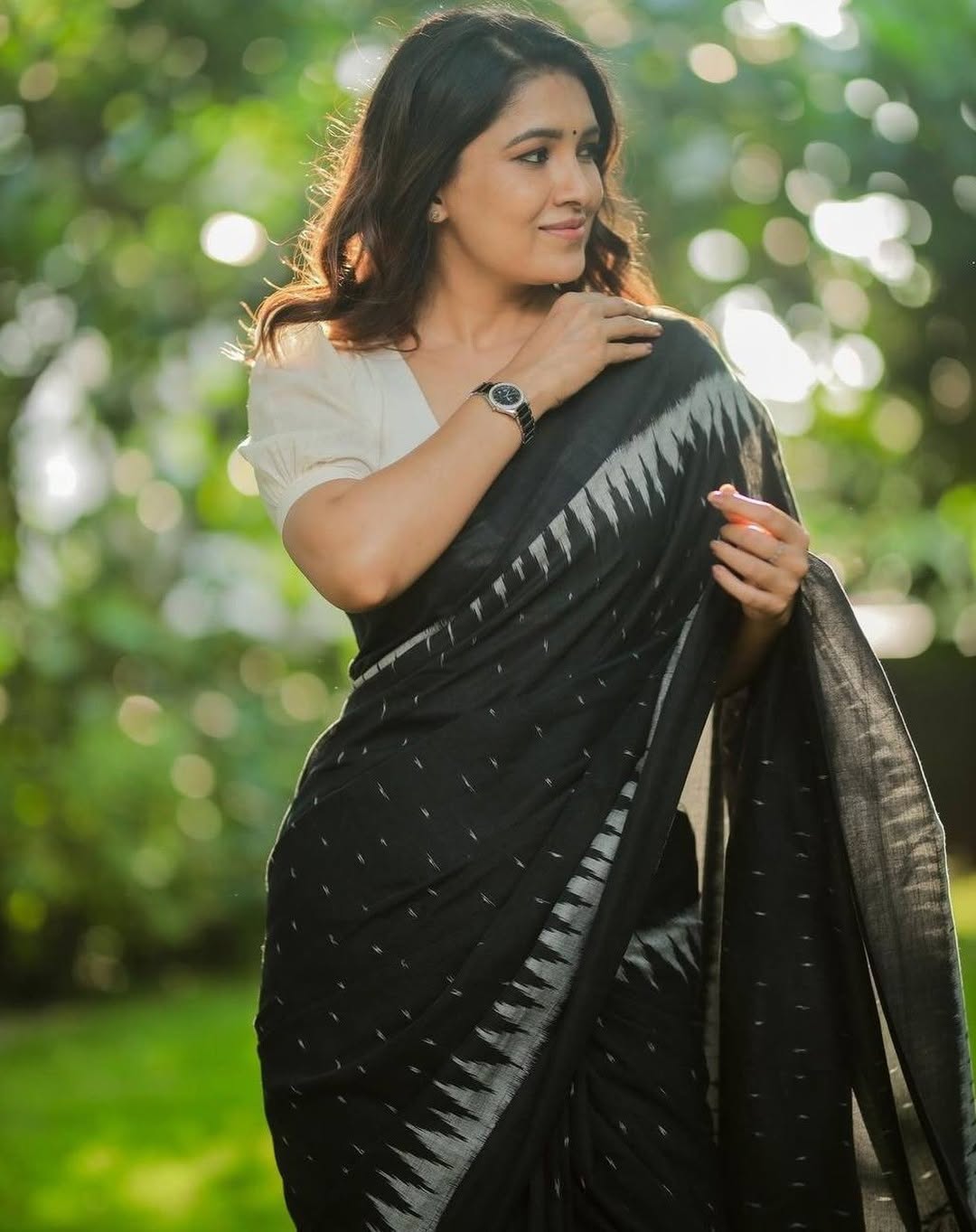 New One Minute Ready To Wear  Pure Soft Linen Silk Digital Printed Black Saree With Same Model White Unstiched Blouse